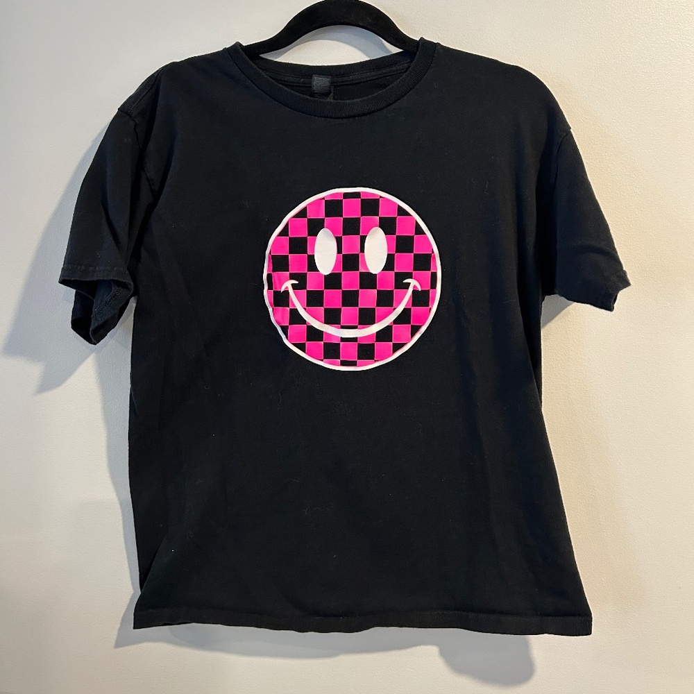 Black T shirt with checkered hot pink Smiley Face
